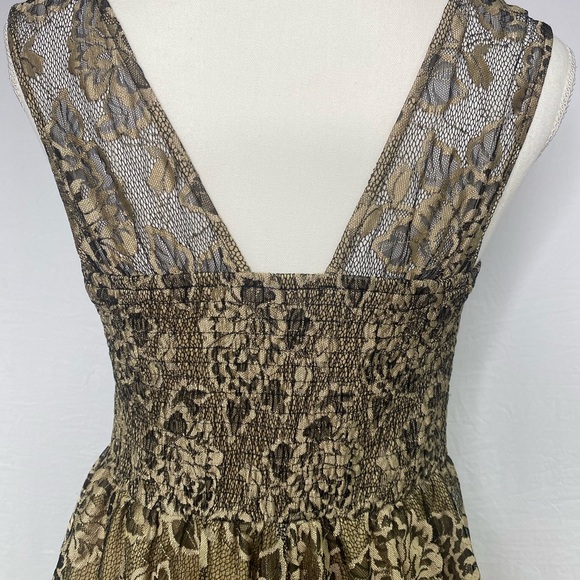 Used,Altarid state size M ,black and Gold - Picture 4 of 9